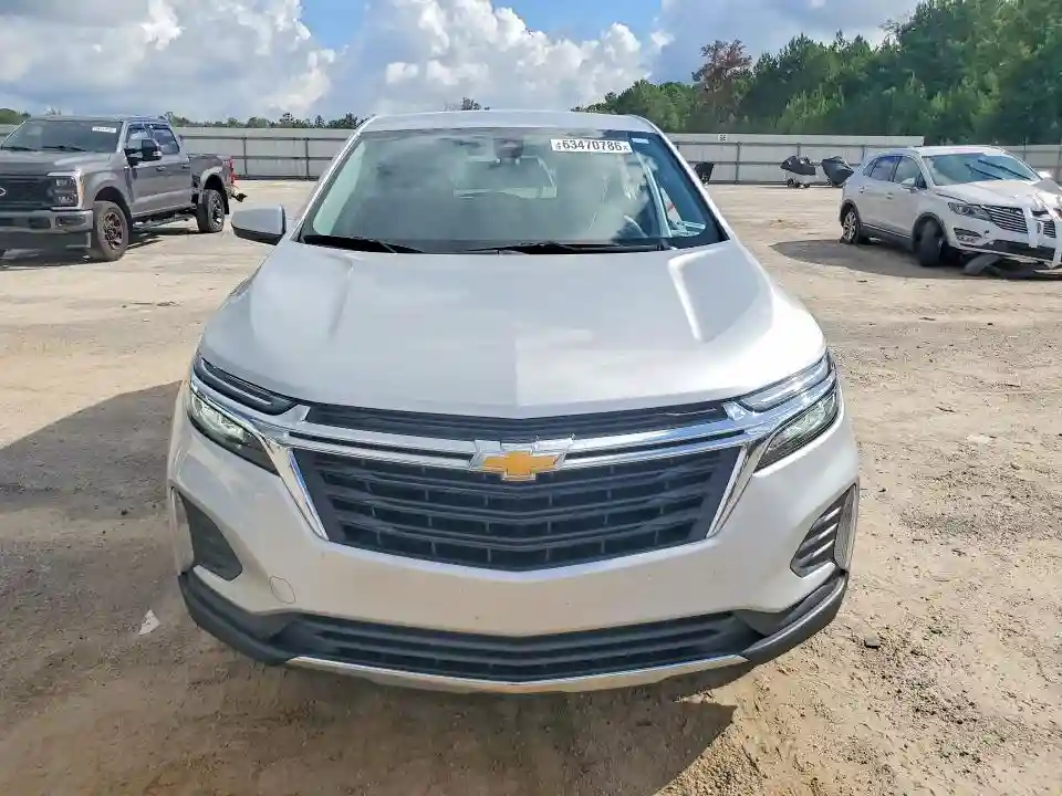 3GNAXKEV9NS188637 2022 CHEVROLET EQUINOX-4