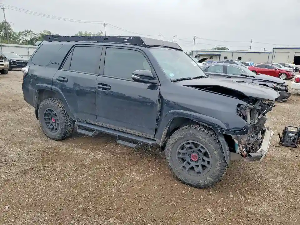 JTELU5JR1P6088913 2023 TOYOTA 4RUNNER-3