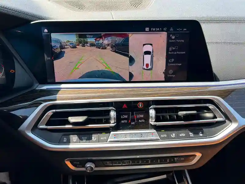 5UXCX4C57KLS36314 2019 BMW X7-4