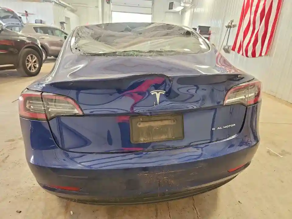 5YJ3E1EBXKF210995 2019 TESLA MODEL 3-5