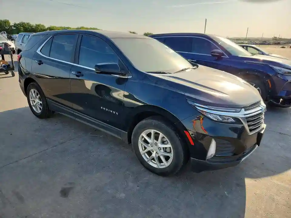 3GNAXKEV1NL118060 2022 CHEVROLET EQUINOX-3