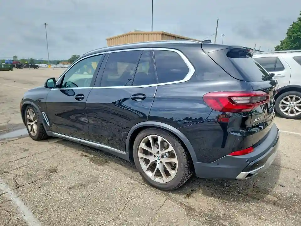 5UXTA6C08M9D53551 2021 BMW X5-1