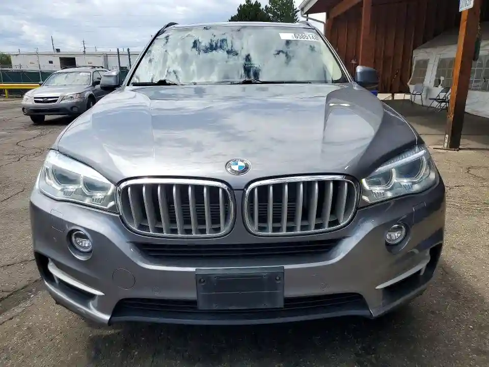 5UXKT0C59G0S77469 2016 BMW X5-4