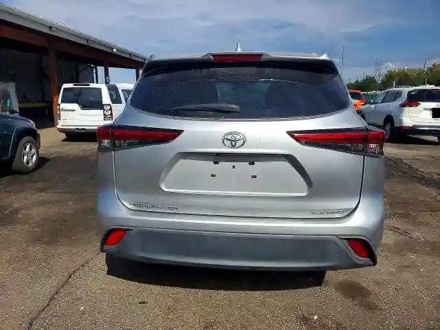 5TDGZRBH8NS569193 2022 TOYOTA HIGHLANDER-5