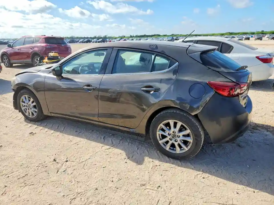 3MZBM1K71GM283168 2016 MAZDA 3-1
