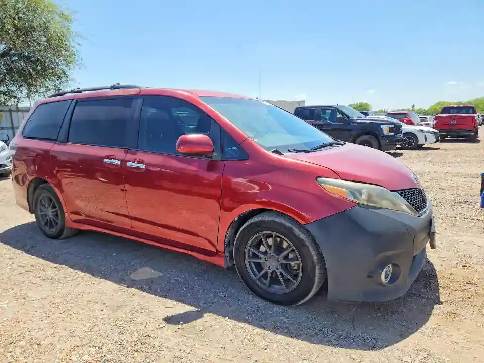 5TDXZ3DC9HS770295 2017 TOYOTA SIENNA-3