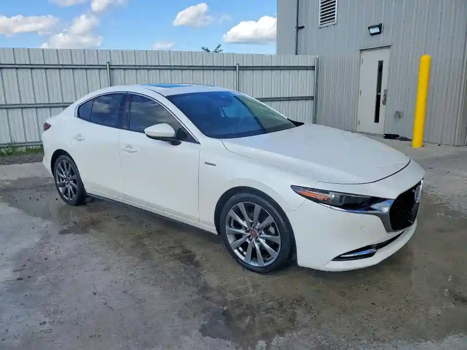 JM1BPBAY0M1311173 2021 MAZDA 3-3