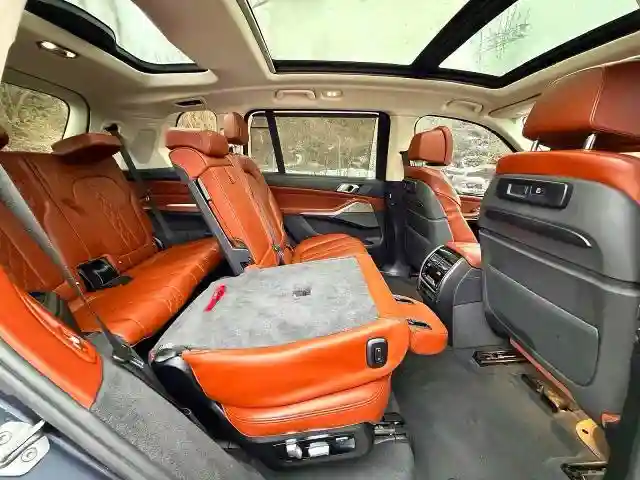 5UXCW2C52KLB43713 2019 BMW X7-5
