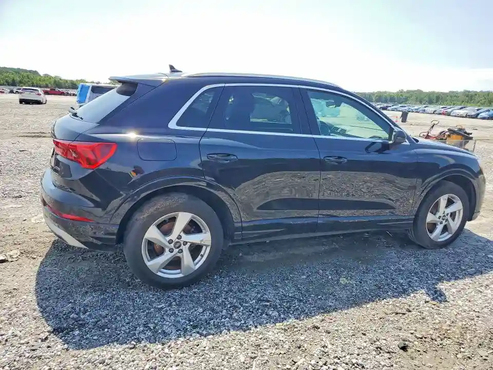 WA1AUCF36M1059091 2021 AUDI Q3-2