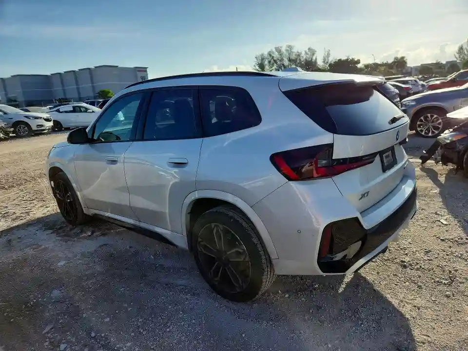 WBX73EF01P5X15802 2023 BMW X1-1