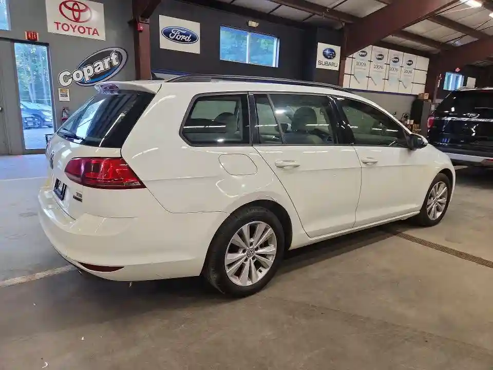 3VW017AU9HM520159 2017 VOLKSWAGEN GOLF-2