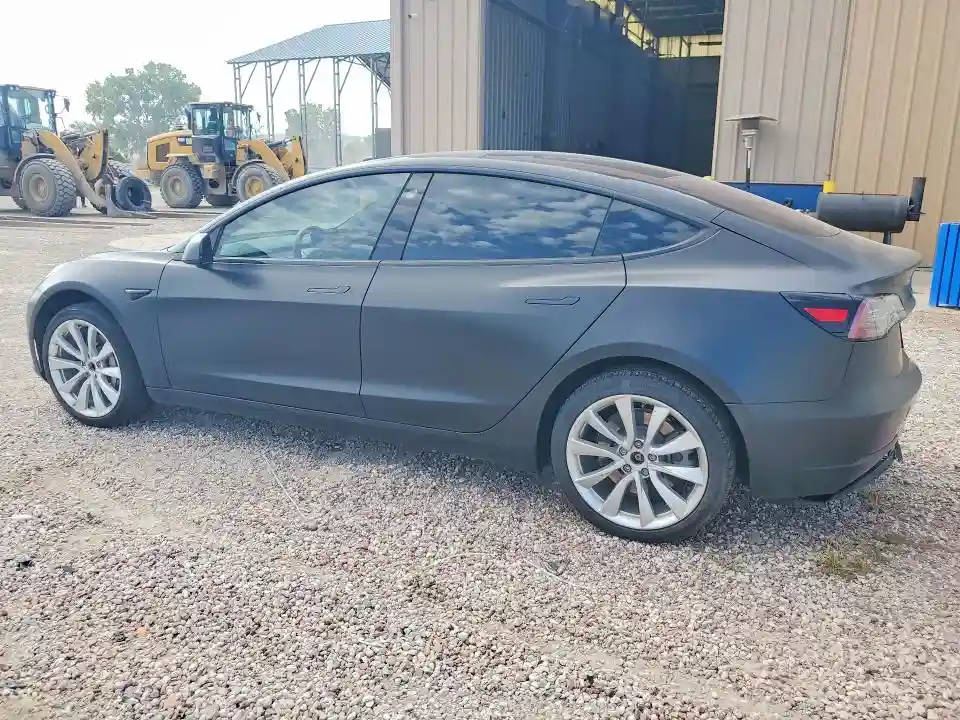 5YJ3E1EA2JF013356 2018 TESLA MODEL 3-1