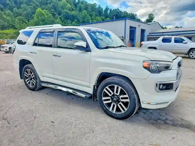 JTEBU5JR2J5600686 2018 TOYOTA 4RUNNER-3