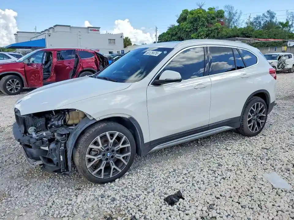 WBXJG7C04M3M74786 2021 BMW X1-0