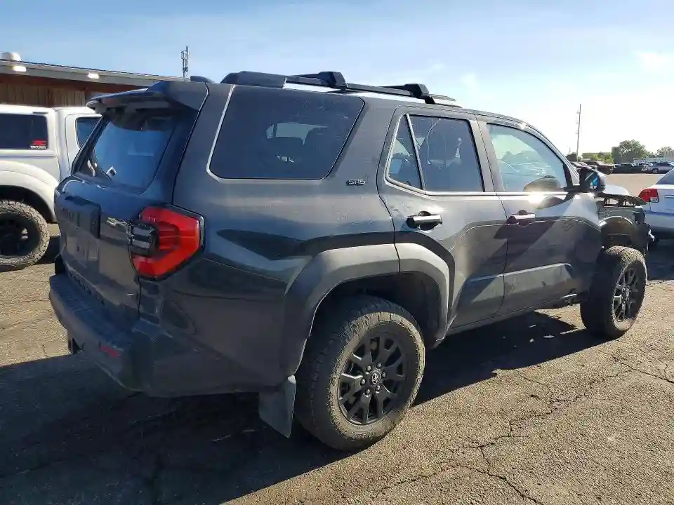 JTEVA5BR9S5011057 2025 TOYOTA 4RUNNER-2
