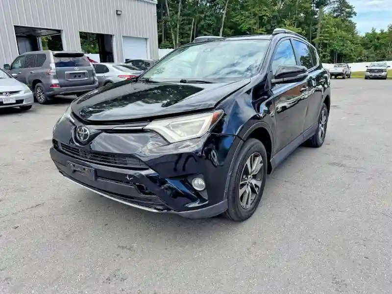 2T3RFREV4JW857885 2018 TOYOTA RAV4-0