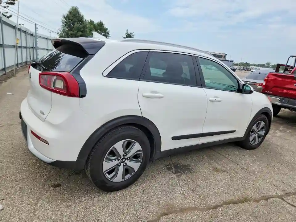 KNDCB3LC6K5265378 2019 KIA NIRO-2