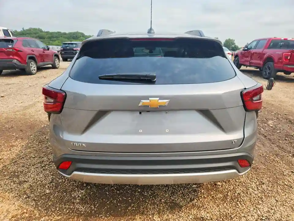 KL77LHEP7TC080536 2026 CHEVROLET TRAX-5