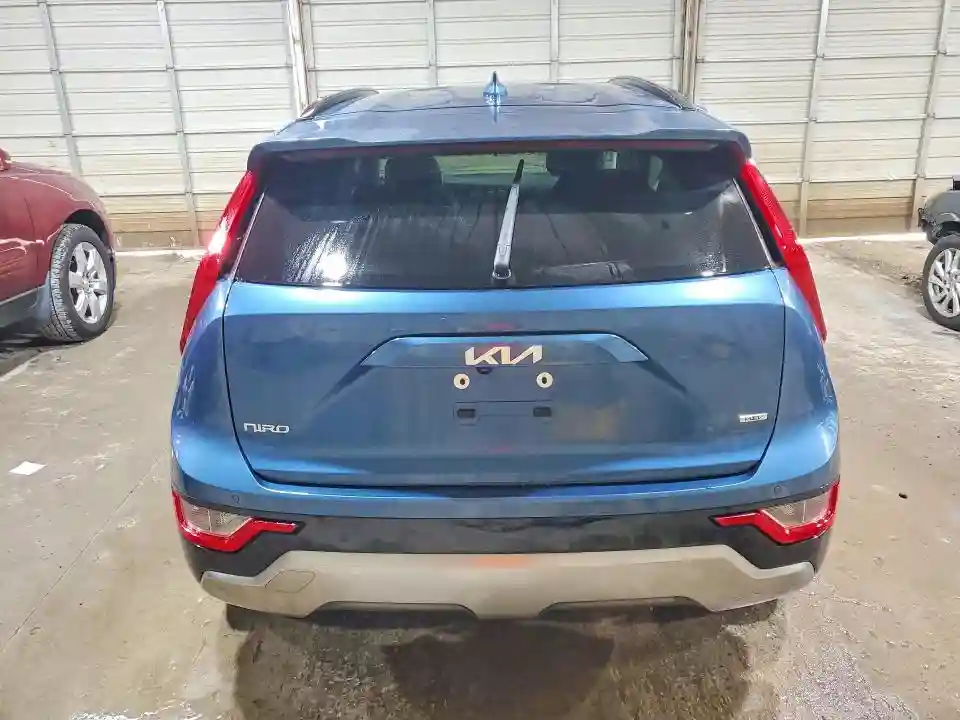 KNDCR3LE6P5036087 2023 KIA NIRO-5