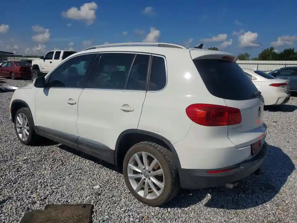WVGAV7AX9FW593045 2015 VOLKSWAGEN TIGUAN-1