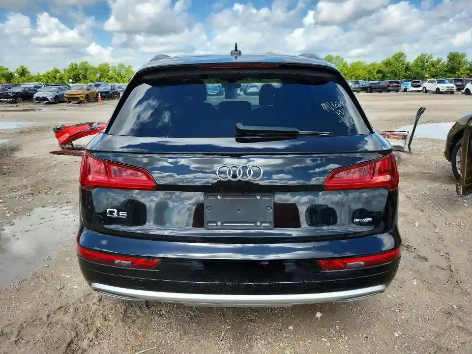 WA1ANAFY1K2019456 2019 AUDI Q5-5