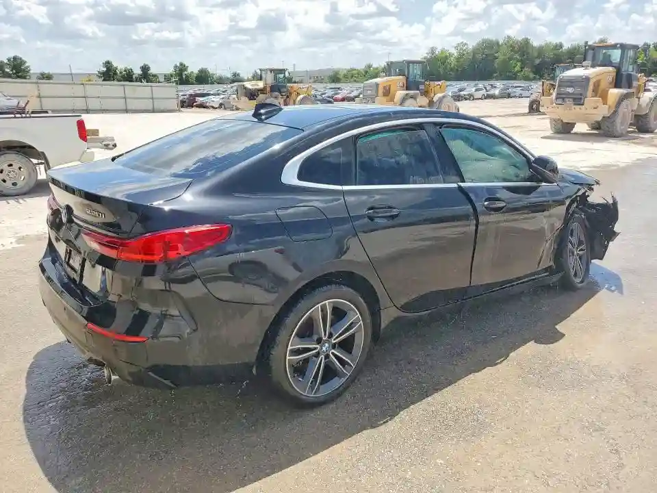 WBA53AK04R7P51815 2024 BMW 2 SERIES-2