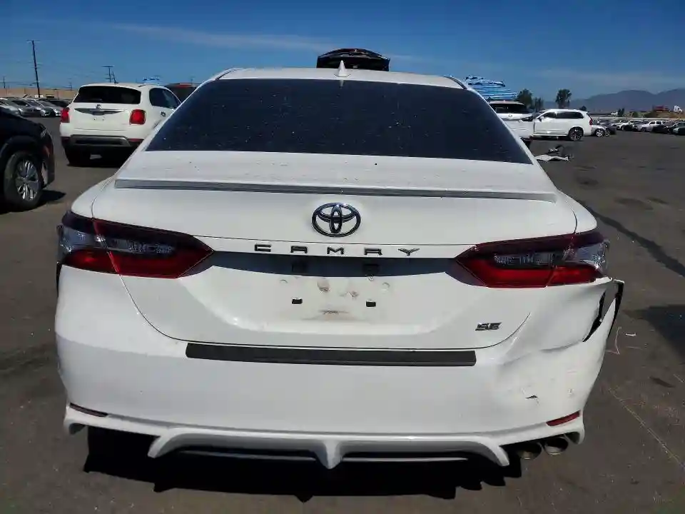 4T1G11AK8MU449289 2021 TOYOTA CAMRY-5