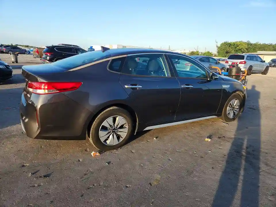 KNAGT4LC7H5007008 2017 KIA OPTIMA-2