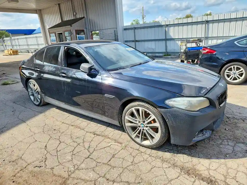 WBAKP9C54GD980817 2016 BMW 5 SERIES-3