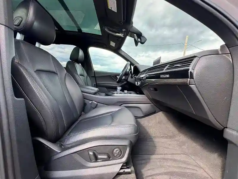 WA1VAAF71JD019111 2018 AUDI Q7-4