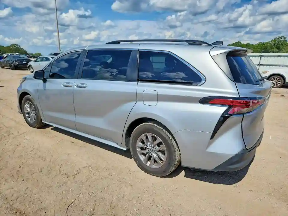 5TDKRKEC0NS120821 2022 TOYOTA SIENNA-1