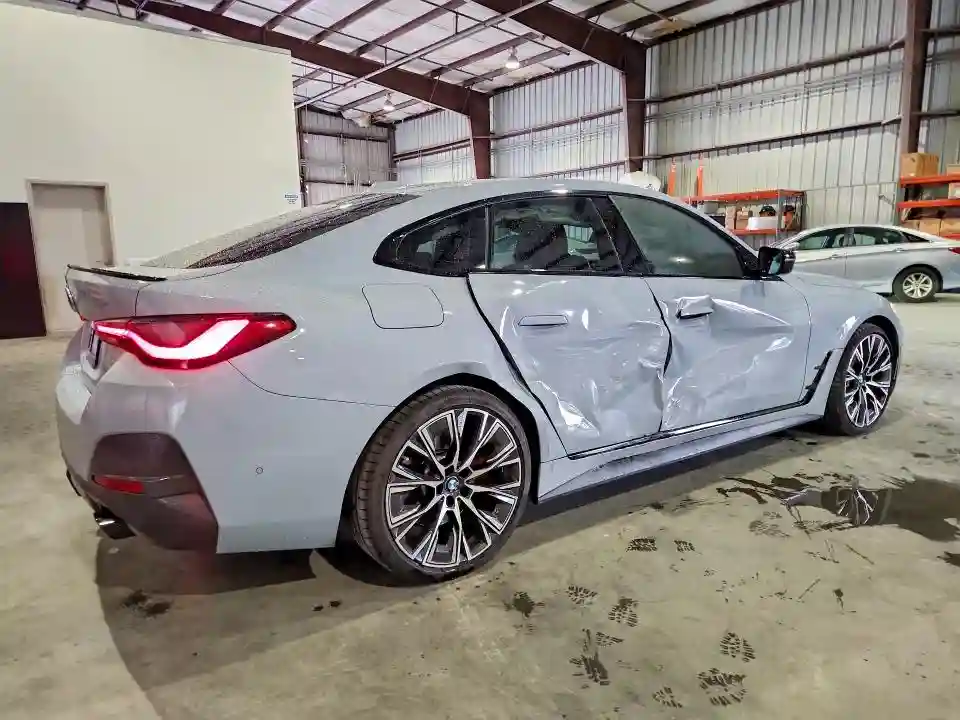 WBA63AV00PFP61616 2023 BMW 4 SERIES-2