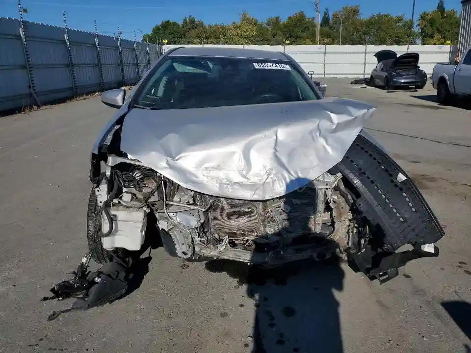2T1BURHE9KC178838 2019 TOYOTA COROLLA-4