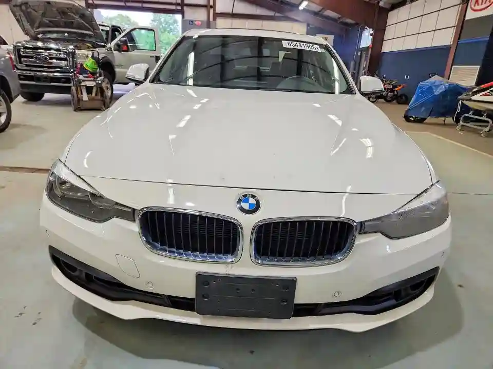 WBA8E5G55GNT93037 2016 BMW 3 SERIES-4