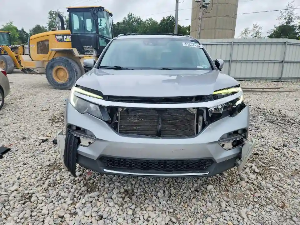5FNYF6H04HB062085 2017 HONDA PILOT-4
