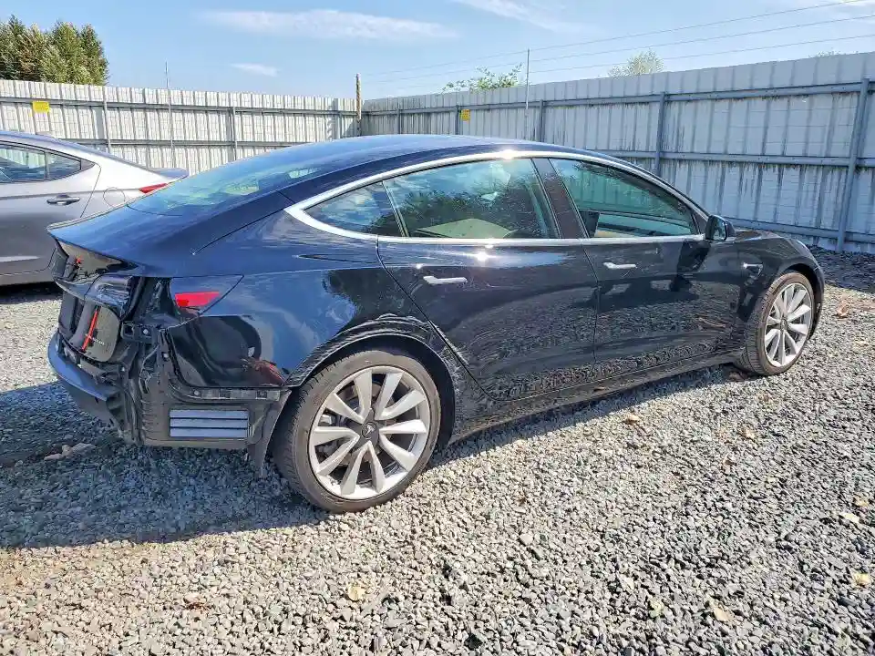 5YJ3E1EB9KF189363 2019 TESLA MODEL 3-2