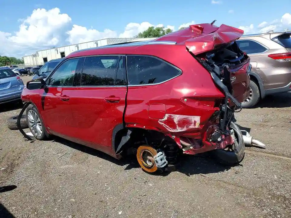 5TDEBRCH2TS722593 2026 TOYOTA HIGHLANDER-1