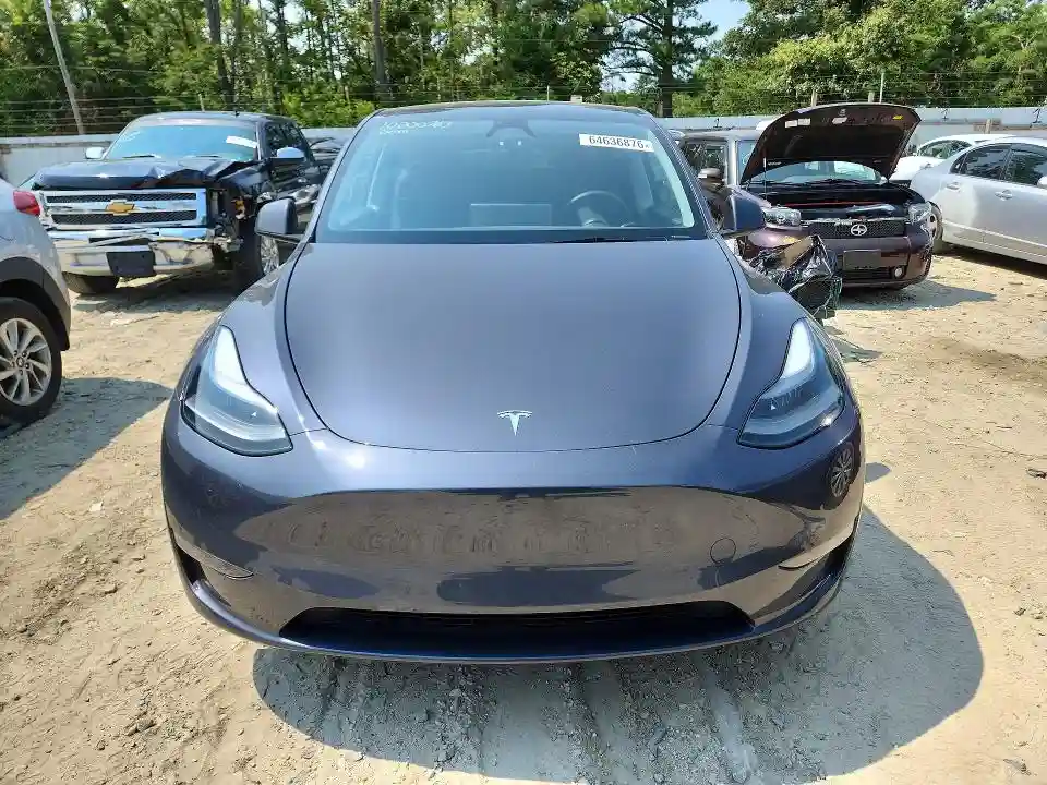 7SAYGDEE1PA195757 2023 TESLA MODEL Y-4