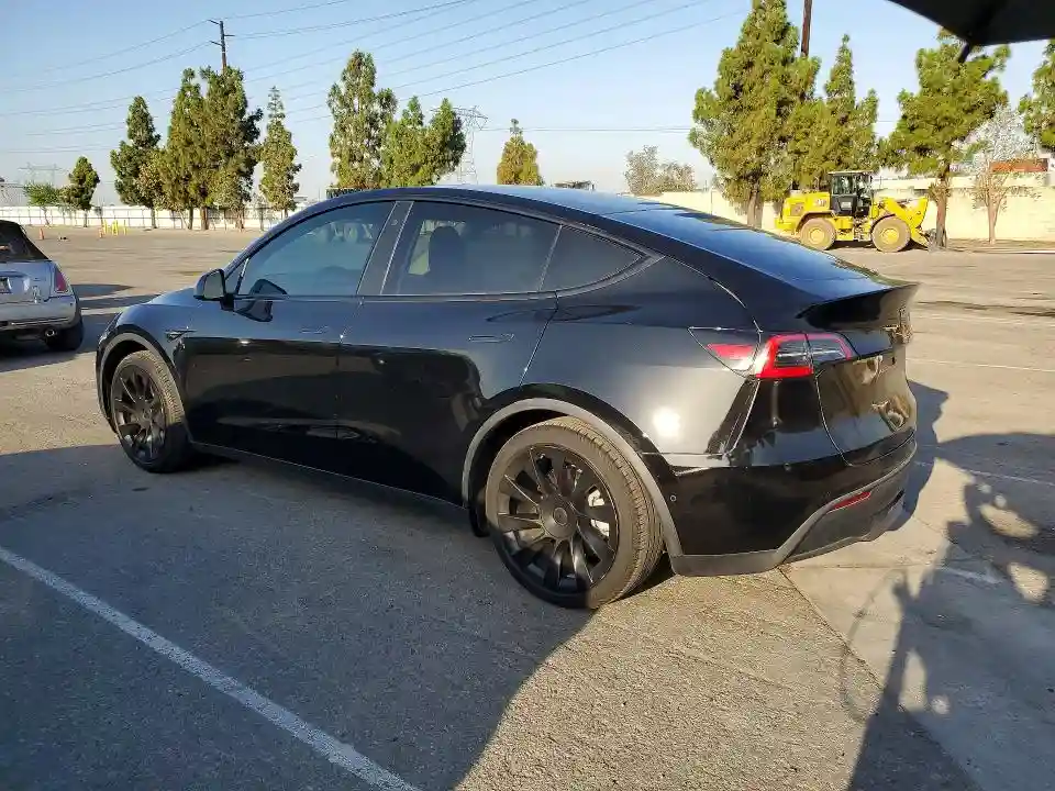 5YJYGAEE9MF137910 2021 TESLA MODEL Y-1