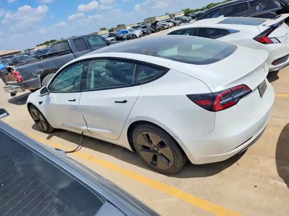 5YJ3E1EA8MF100280 2021 TESLA MODEL 3-1