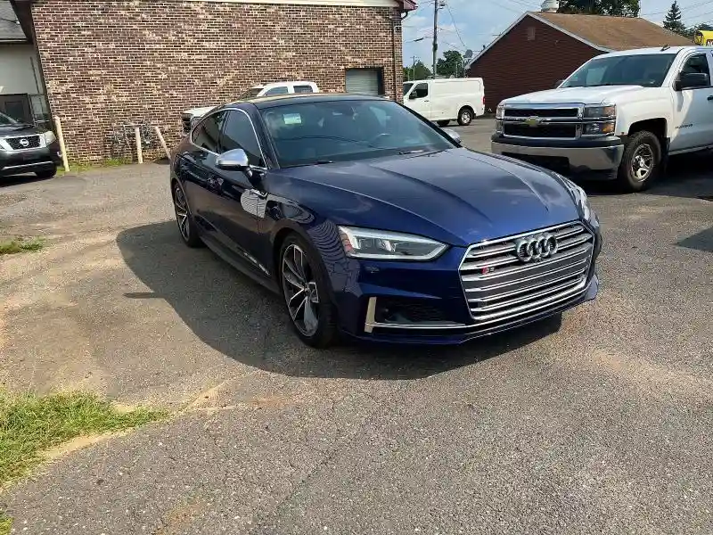 WAUC4CF55JA011381 2018 AUDI S5/RS5-3