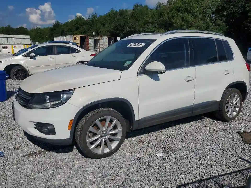 WVGAV7AX9FW593045 2015 VOLKSWAGEN TIGUAN-0