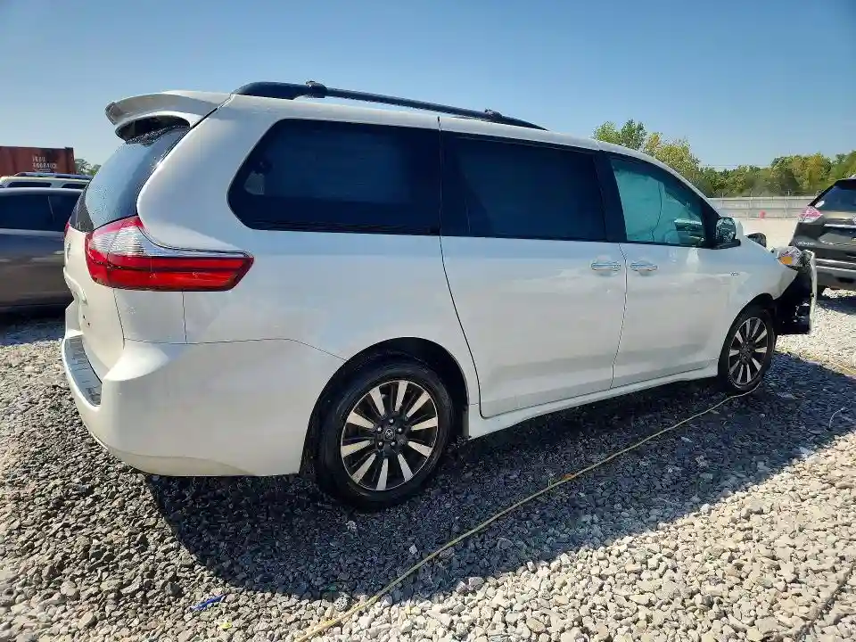 5TDDZ3DC8JS202970 2018 TOYOTA SIENNA-2