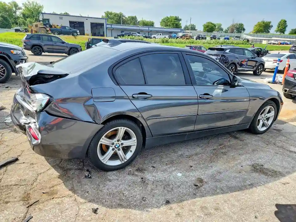 WBA3B5G59FNS20140 2015 BMW 3 SERIES-2