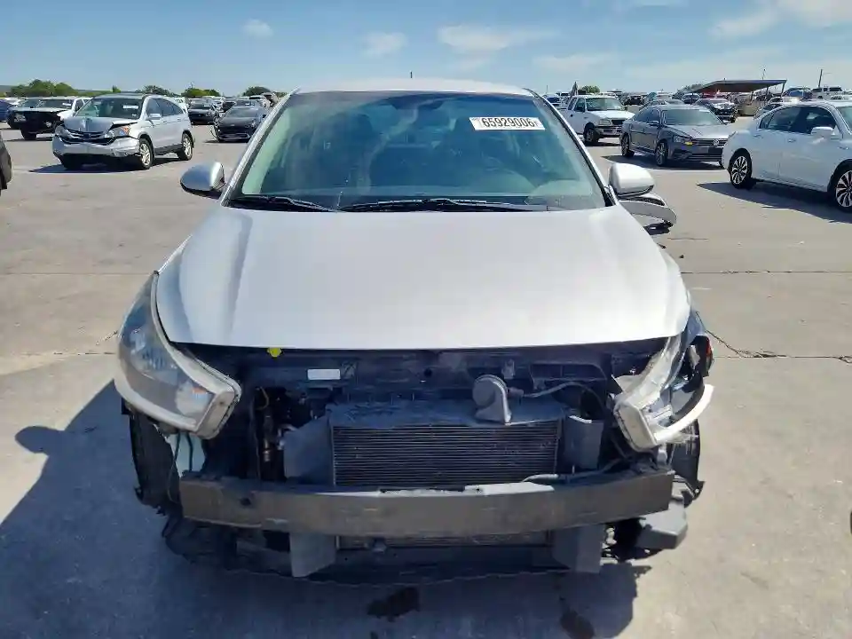 3KPA24AB9KE211925 2019 KIA RIO-4
