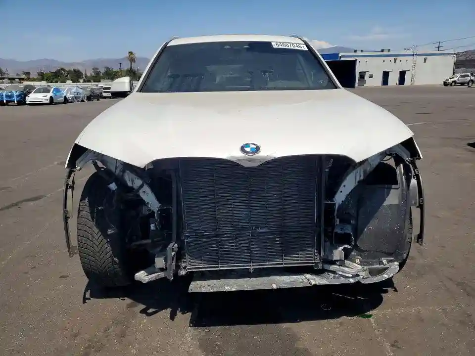 5UXTR7C55KLR47294 2019 BMW X3-4