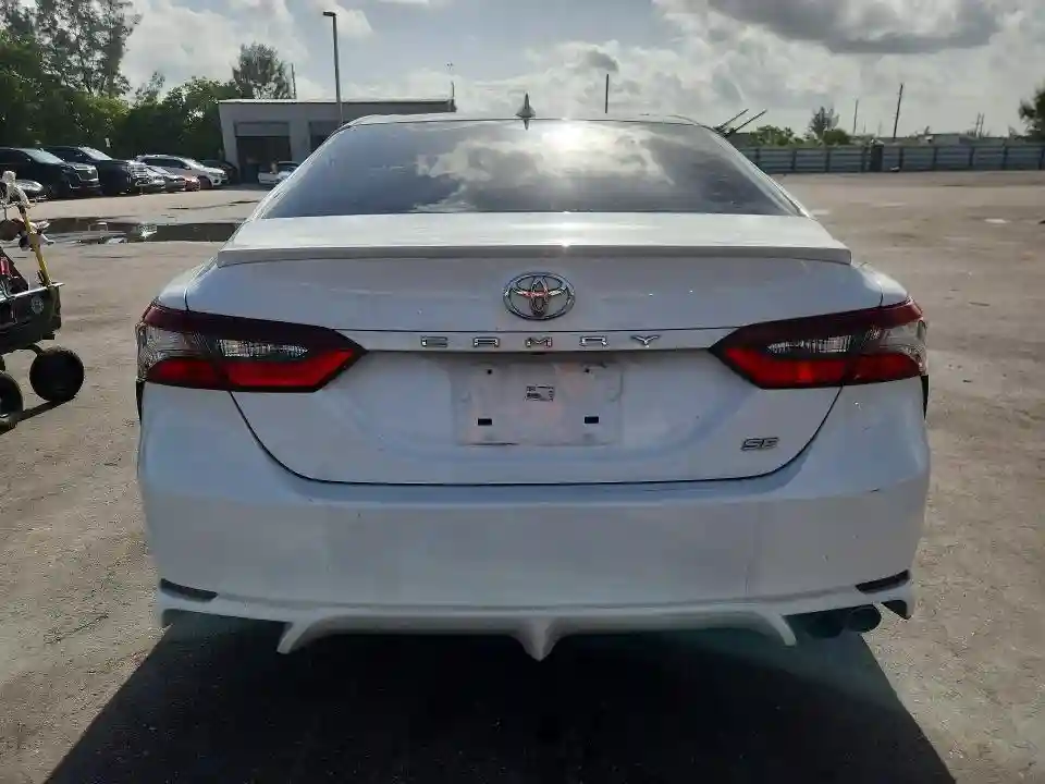 4T1G11AK6MU515824 2021 TOYOTA CAMRY-5