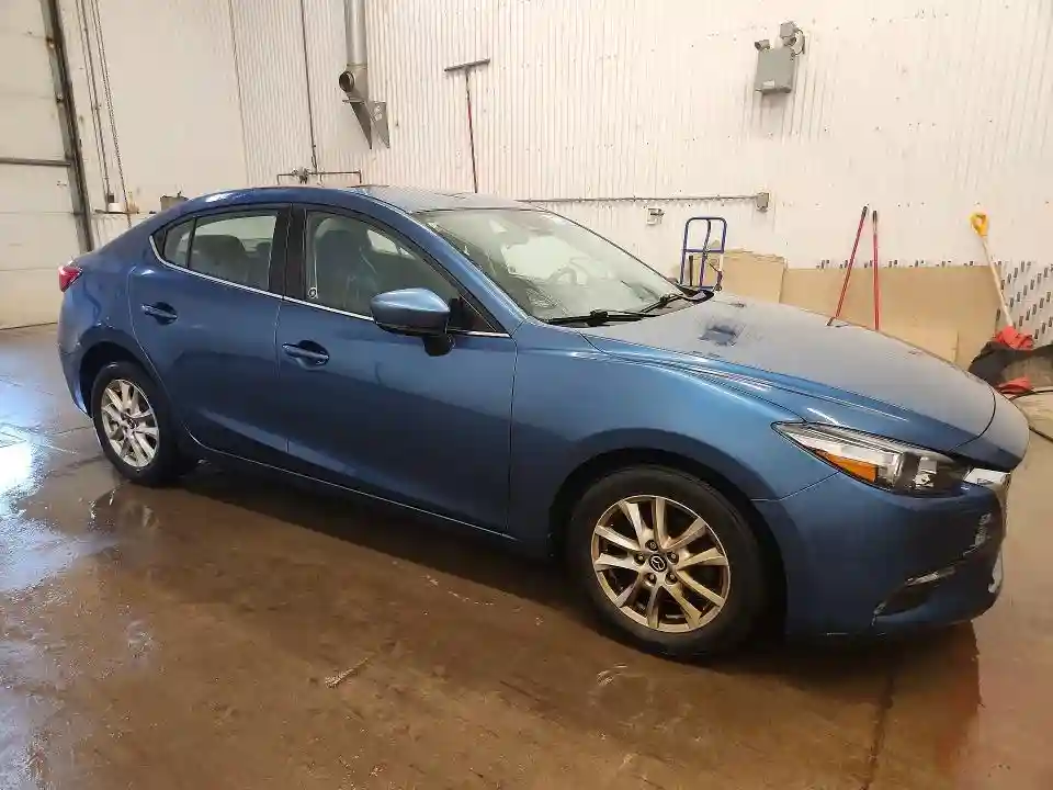 JM1BN1V78J1161908 2018 MAZDA 3 GS-3