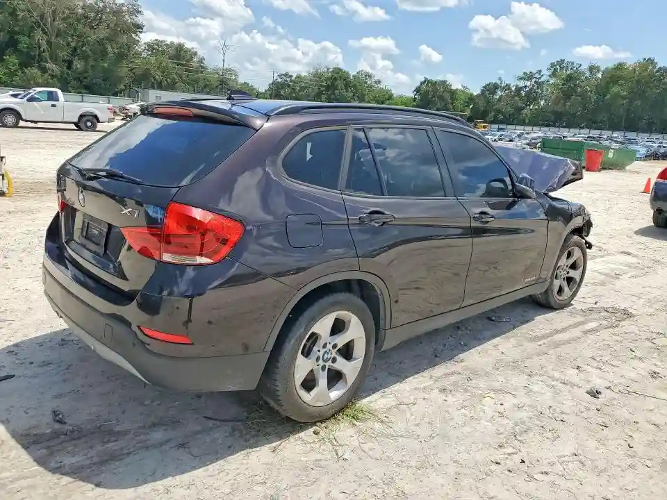 WBAVM1C56FV314865 2015 BMW X1-2