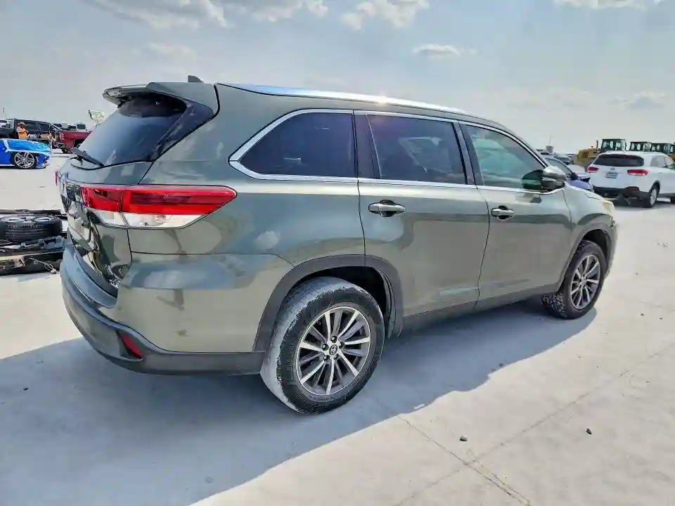 5TDKZRFH6KS316972 2019 TOYOTA HIGHLANDER-2